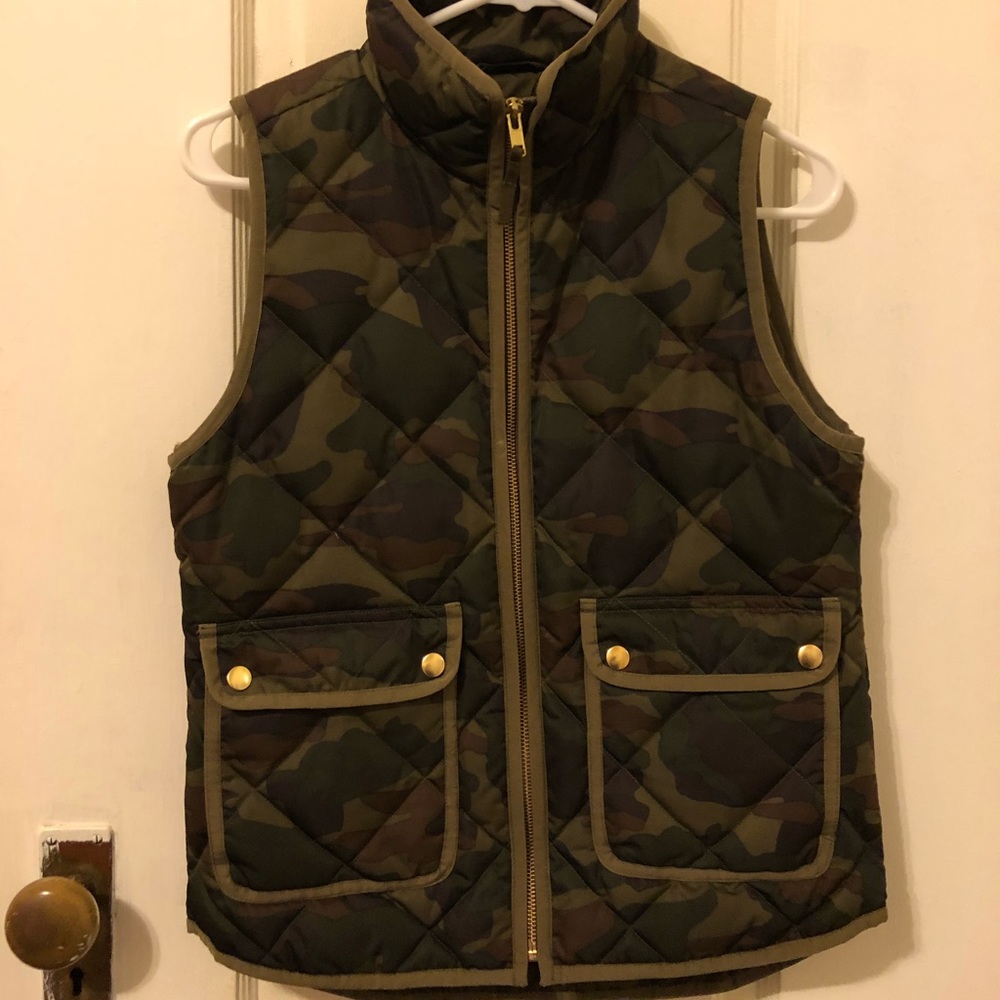 Camouflage vest